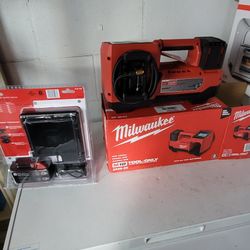 Milwaukee Brand M18 Tool-Only Air Compressor & Battery W/charger