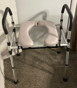 JIYUZEST Toilet Seat Riser for Seniors, Raised Toilet Seat with Padded Handles