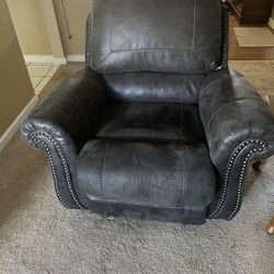 Rocker /Recliner 
