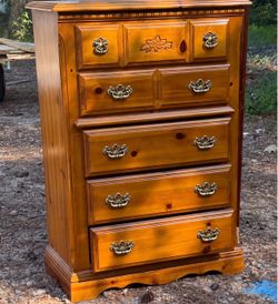 Samuel Lawrence Madison County 5-Drawer Solid Wood-Style Chest / Tall Dresser – Traditional Light Wood Finish