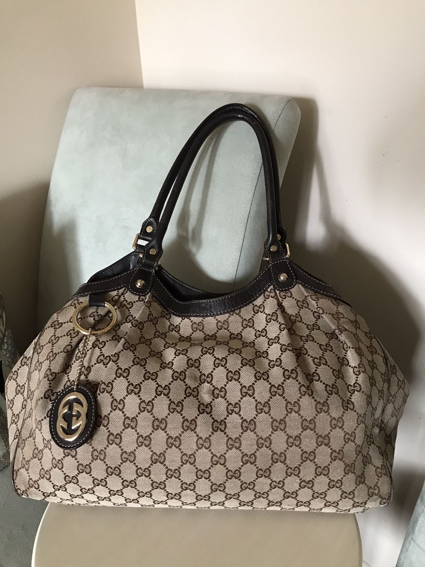 Gucci sukey GG hobo bag