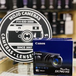 Canon Powershot SX740 HS Bundle