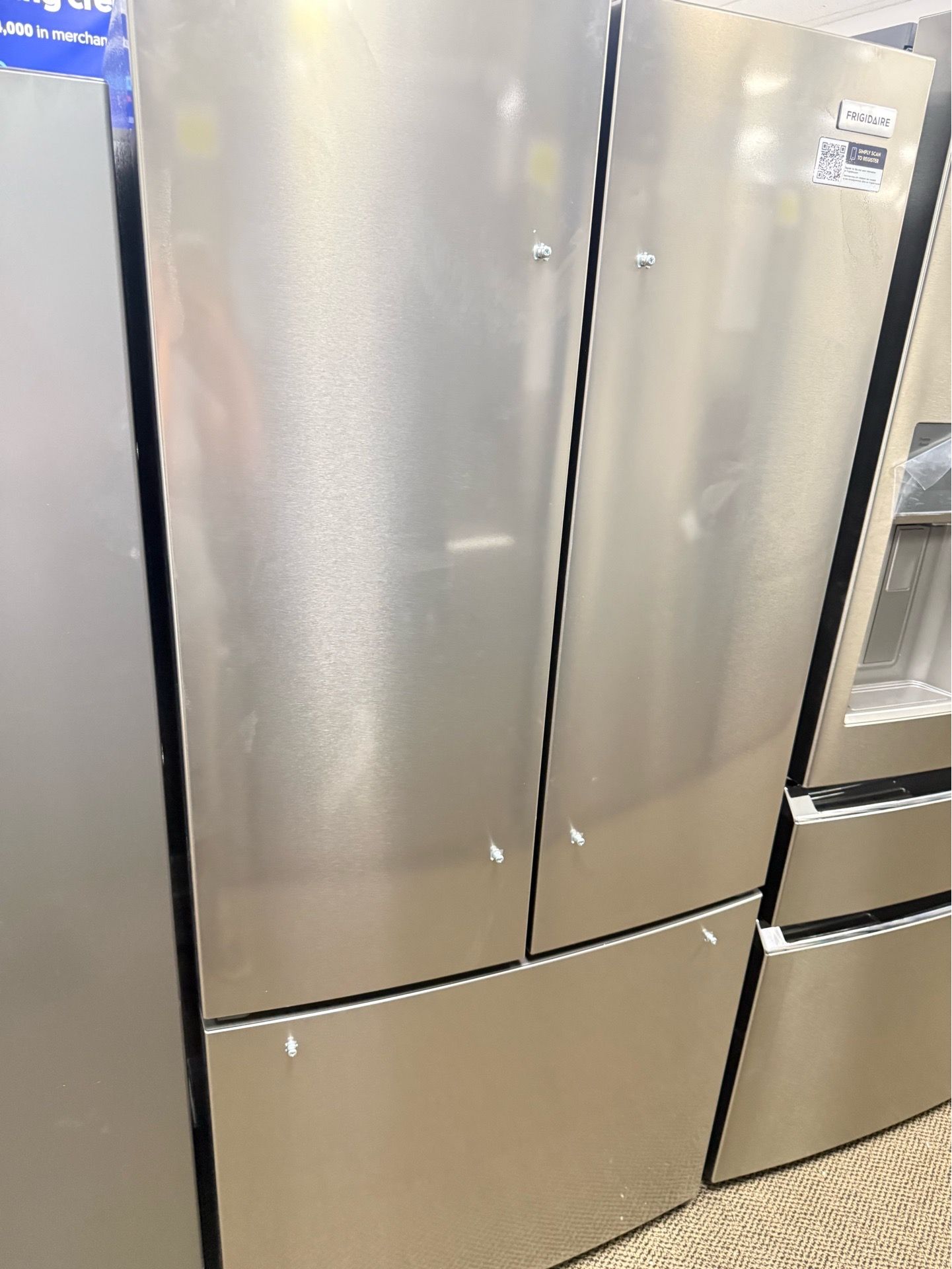 FRIGIDAIRE FRENCH DOOR FRIDGE APARTMENT SIZE ON SALE