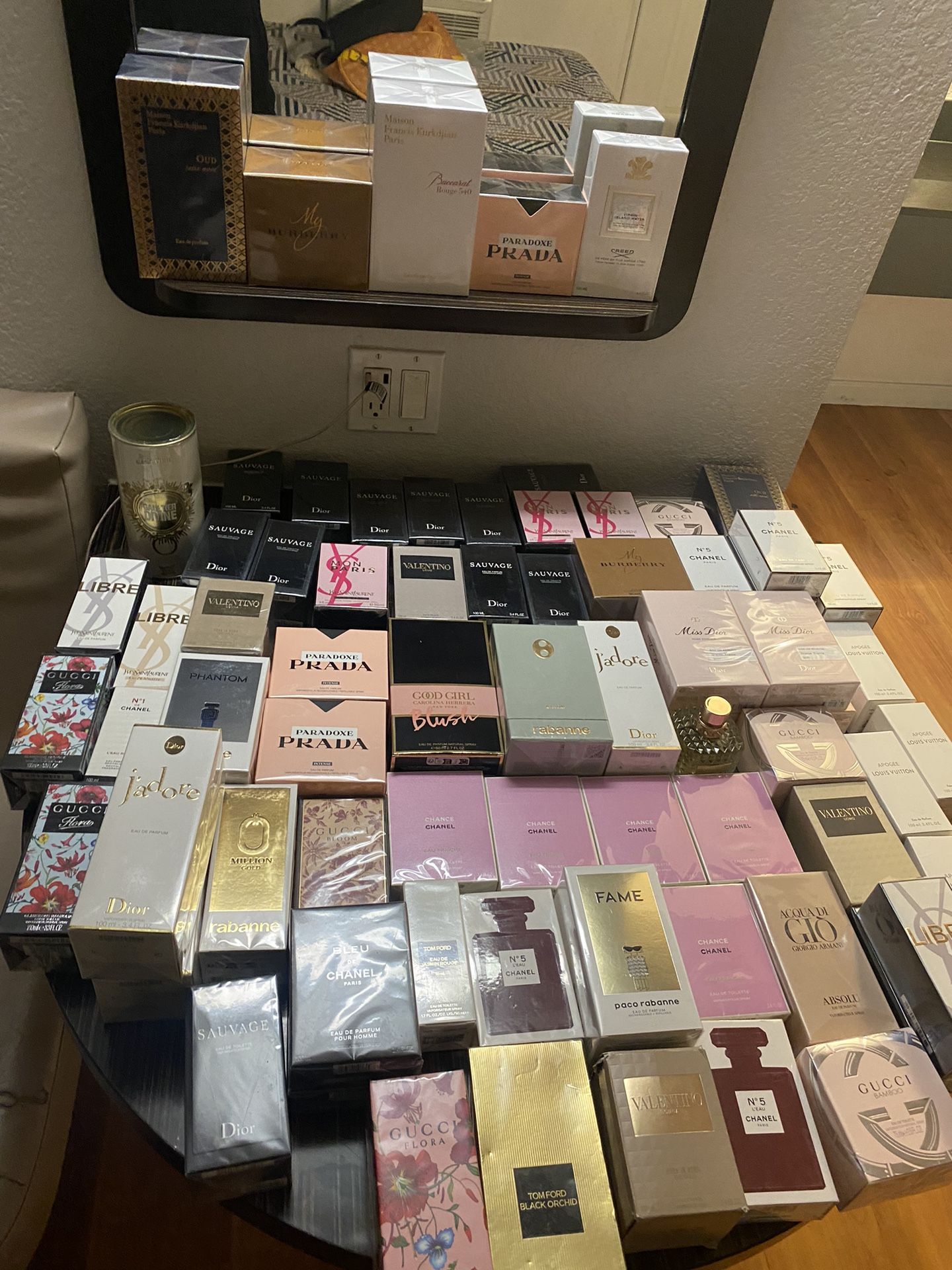 Perfumes perfumes perfumes