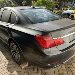 2011 BMW 740i hybrid 