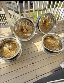 22 inch center gold spokes