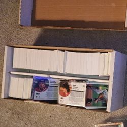 Hockey, Baseball And Basketball Cards