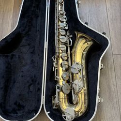 Bundy II Alto Saxophone by Selmer – Made in USA – w/ Case