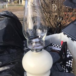 Very Nice Large Oil Lantren only $10 firm