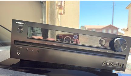 Onkyo HT-R590 AV receiver