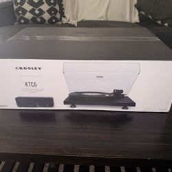 NEW! Crosley KTC6 Turntable + Portable Bluetooth Speaker Bundle-send me an offer