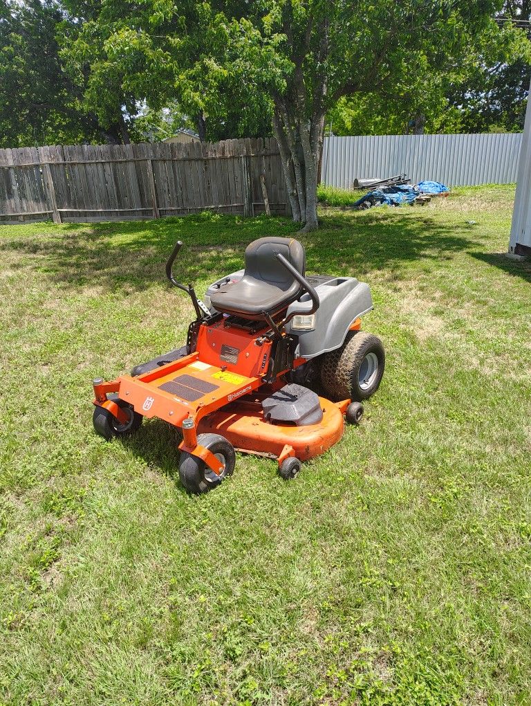 2014 Husqvarna 54 Inch Zero Turn