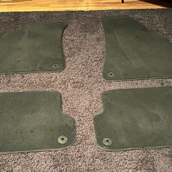 Super Nice Audi Floor Mats -Free