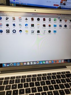 Apple Macbook Pro 15" i7 2.2Ghz 6GB 500GB 10.12.Early 2011