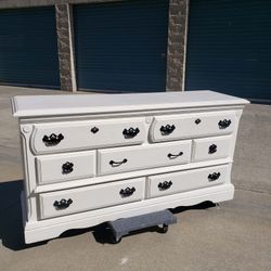 White Wooden Bedroom Dresser