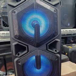 Powerful Bluetooth Party Speaker. Brand New. Electric Only. Free 🎤