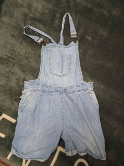 Girls Cat & Jack denim bib shorts