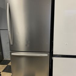 Mora Refrigerator 