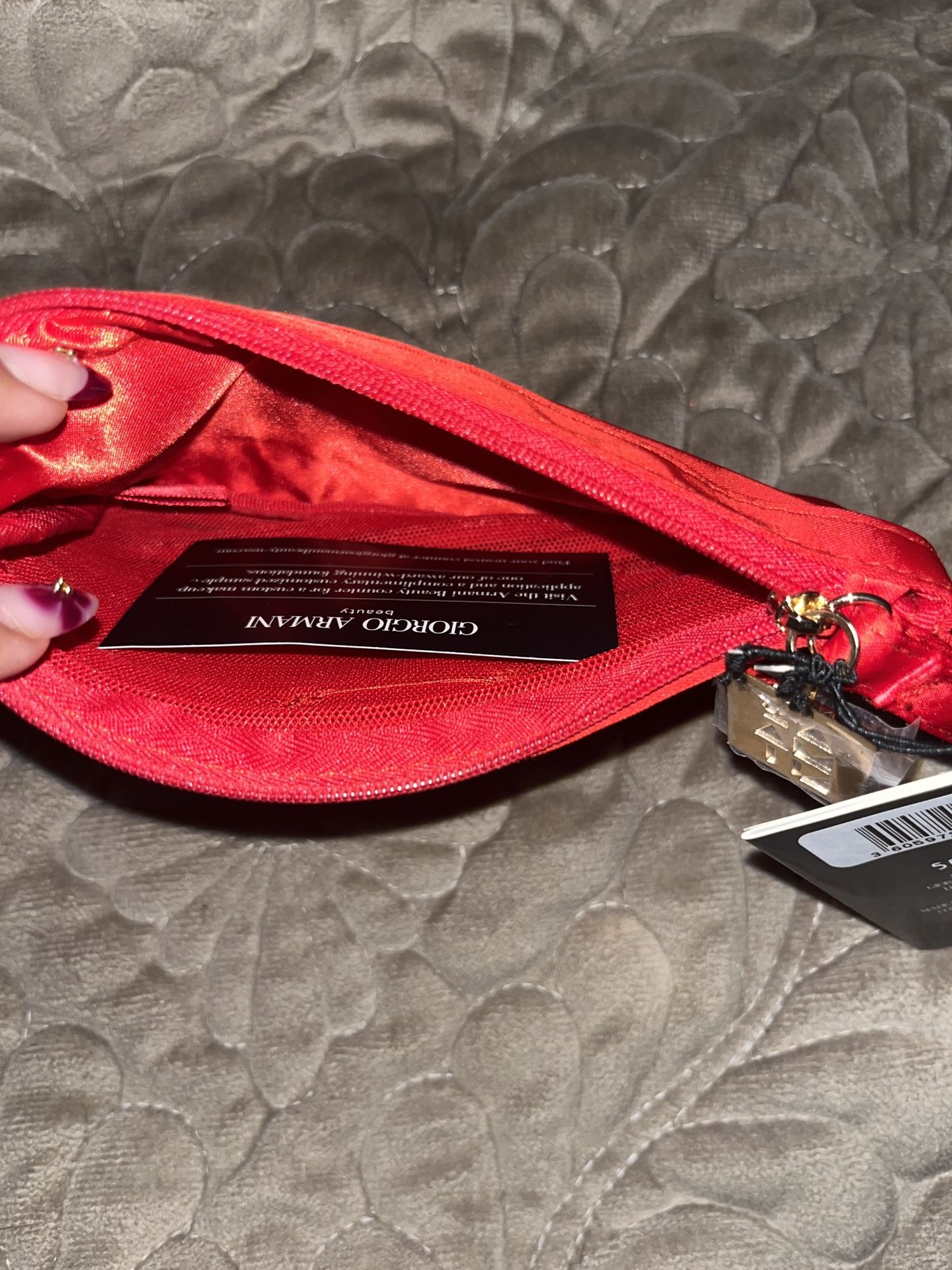 GIORGIO ARMANI RED MESH POUCH 💋⚜️