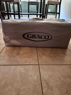 Graco Pack N Play in Carry Bag