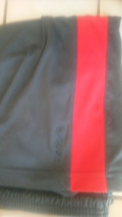 Reebok shorts size xl
