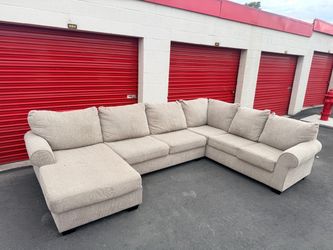 Sectional couch