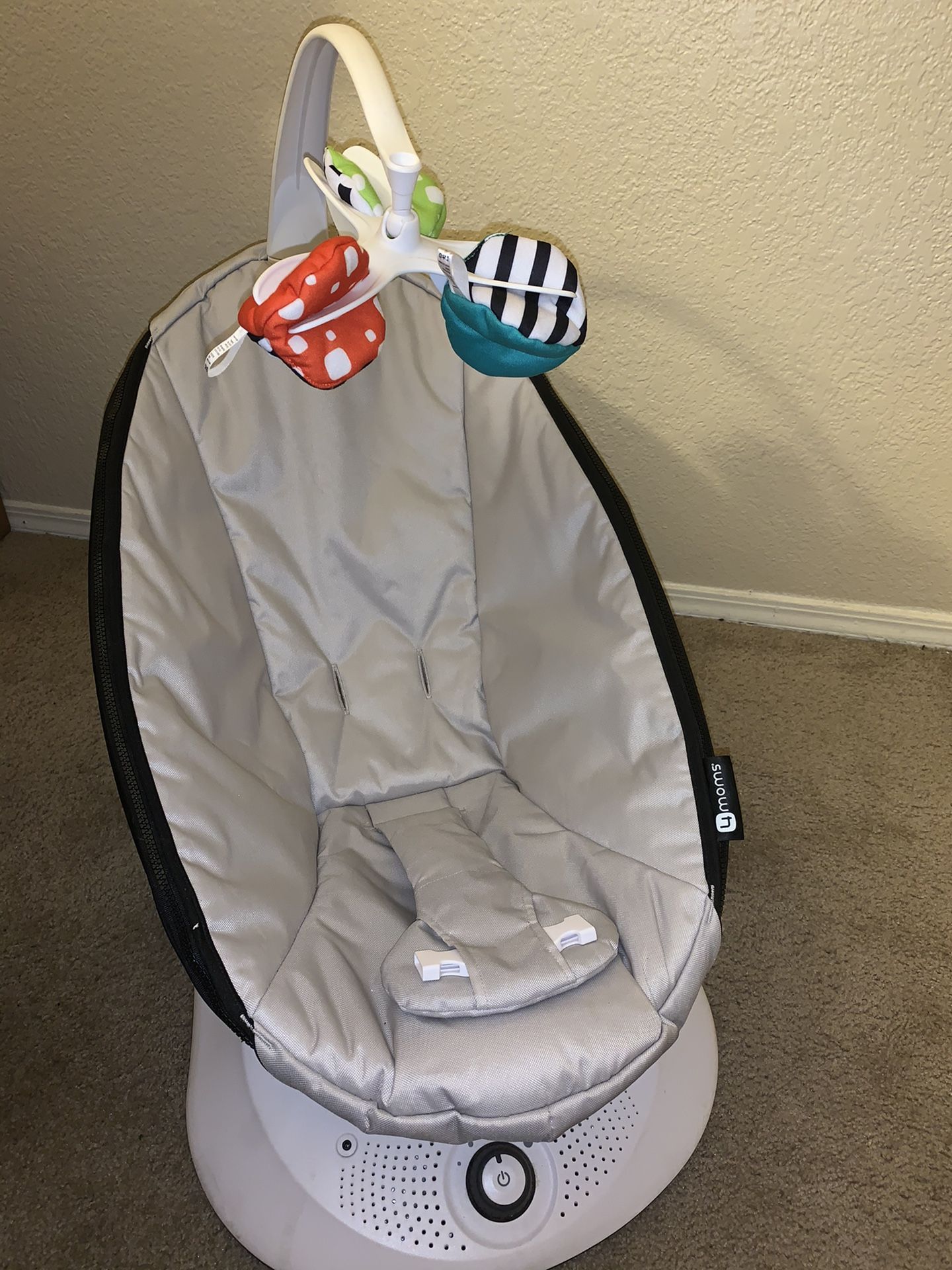 4moms rockaRoo/mamaroo swing