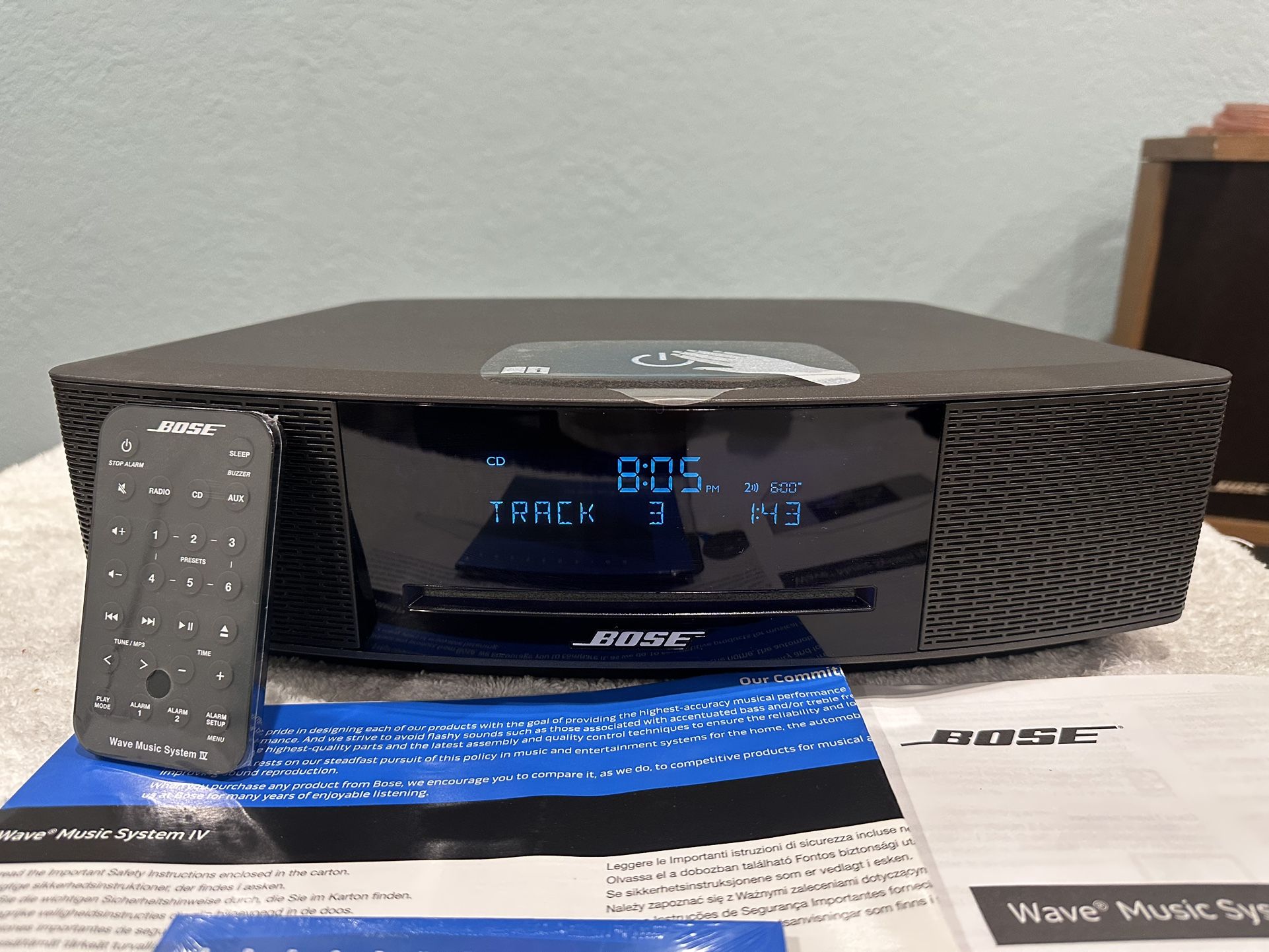 Bose Wave Music System IV Radio/Alarm/CD Player with Remote, Manual….