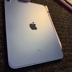 *Blue* iPad 10th Generation 64gb WiFi + Cellular (Apple Pencil Included) UNLOCKED FOR ANY SERVICE