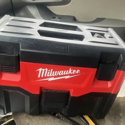 M18 Milwaukee Shop Vac cordless And 6.0 Battery 