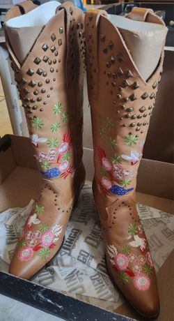Dingo Boots | Size 8.5 Woman's