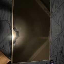 LG 43 In tv For Sale. 