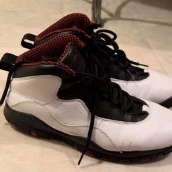 Air Jordan 10 Chicagos Size 9.5