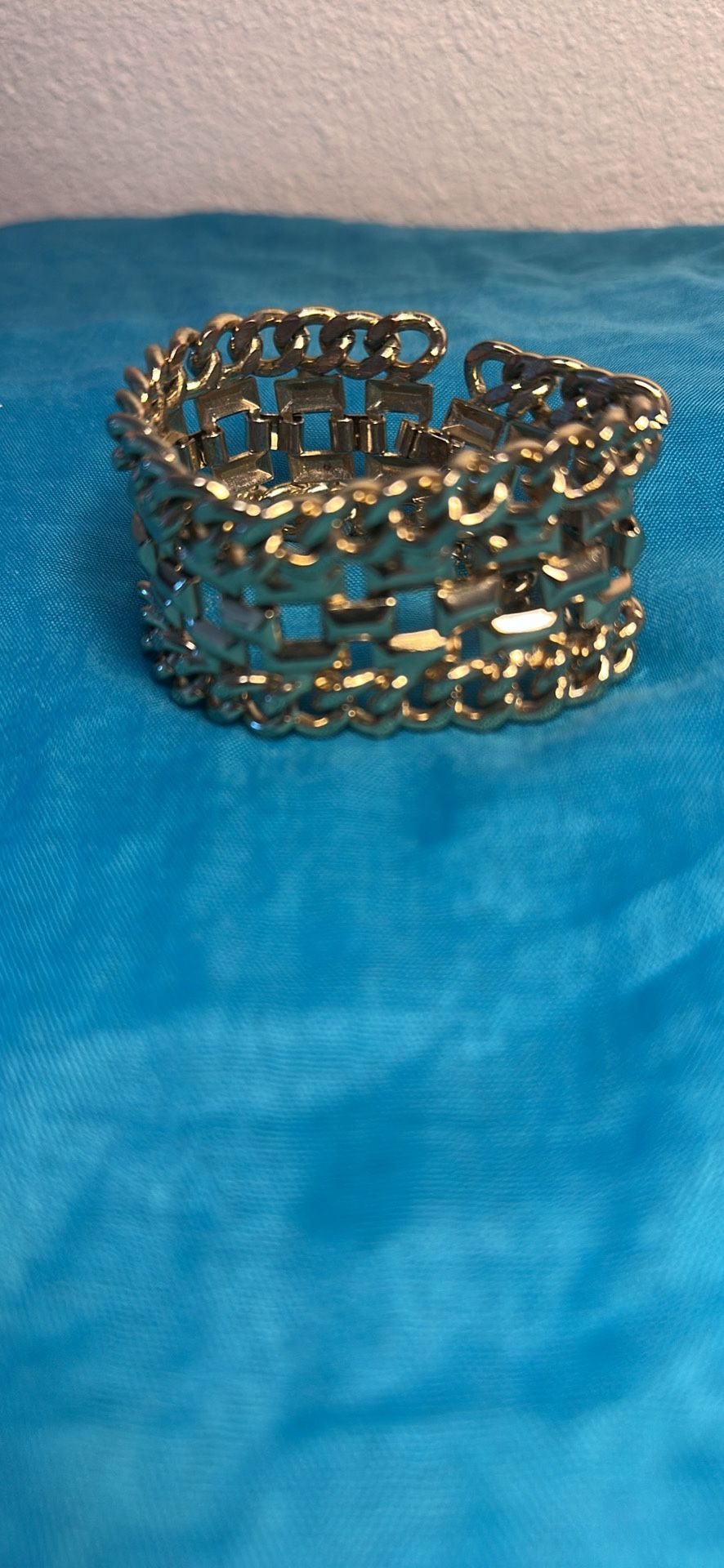 Chunky Chain Heavy Bracelet / Gold Tone