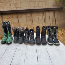 Snow Boots Womens Size 9 (See Description)