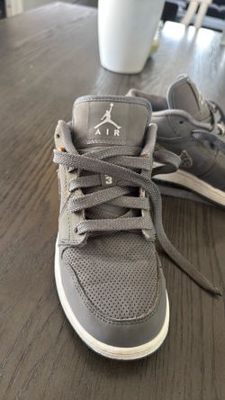 Jordan’s shoes 4.5y