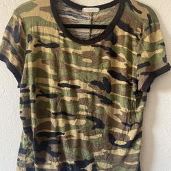 Atticute, Women’s Green Camouflage Print Shortsleeved Crop Top, Size L