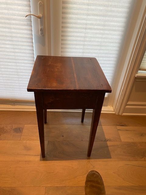Antique Small Colonial Nightstand Or Lamp Table