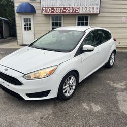 2015 FORD FOCUS HATCHBACK SE