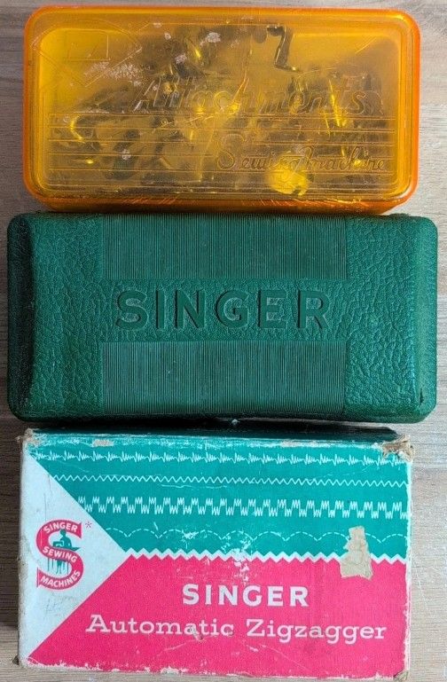 Lot Of Singer Sewing Machine Attachments - Zigzagger 161157 Buttonholder 160506