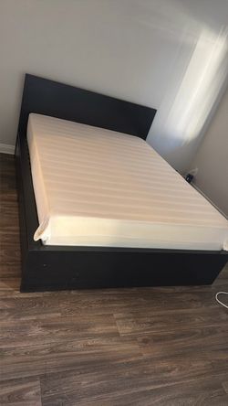Bed and mattress