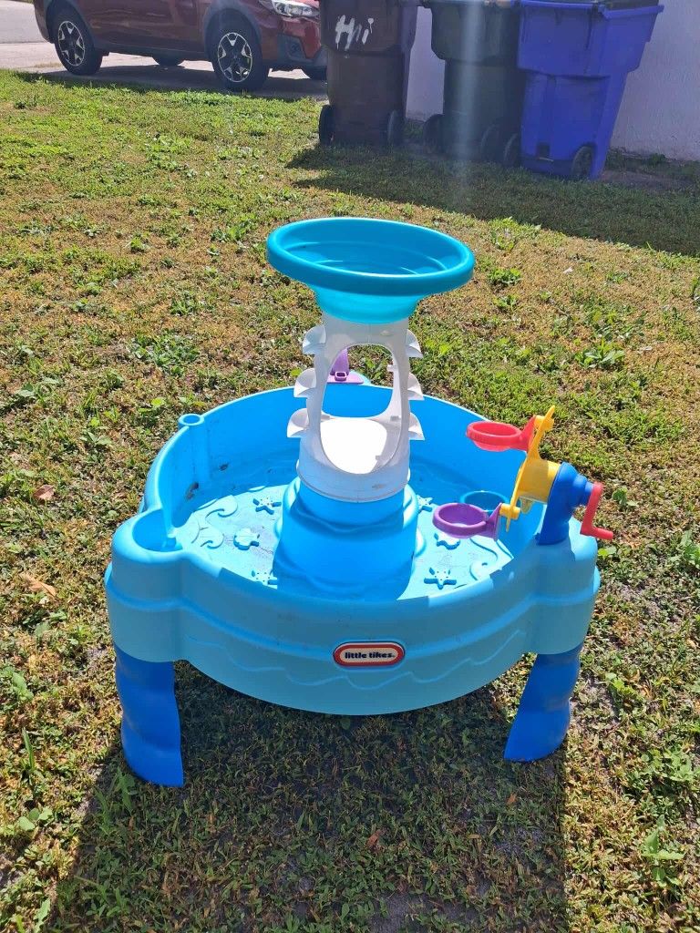 Kids Water Table