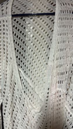 Girls Medium Pullover Shaw
