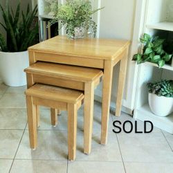 
3 Piece Set Nesting Tables, Solid Wood 22"x21"x17"(lg. table)-CASH ONLY - PICKUP ONLY -end side accent table nightstand 