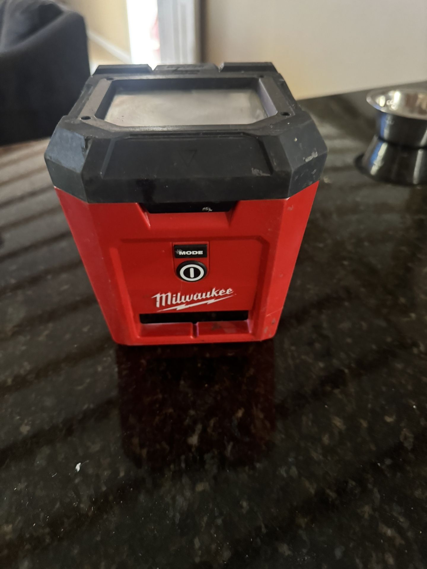 Milwaukee Rover Light