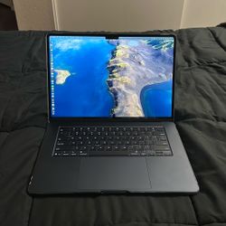 New MacBook Air 15in W/ Case 