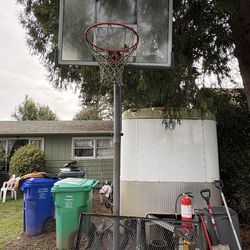Basketball hoop