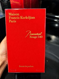 PERFUMES DE DAMAS Y CABALLEROS