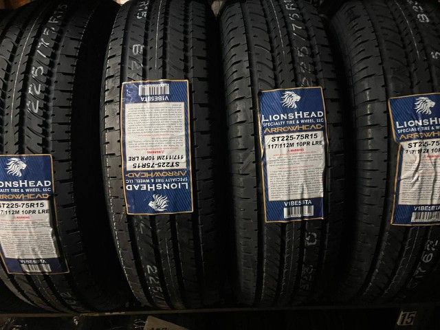 ST 225 75 15 Set Of Tires