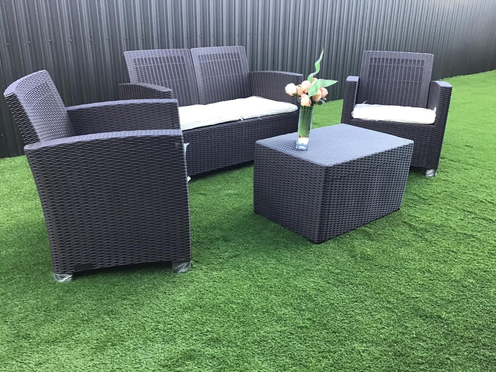 New Sofa set of 5 Resina